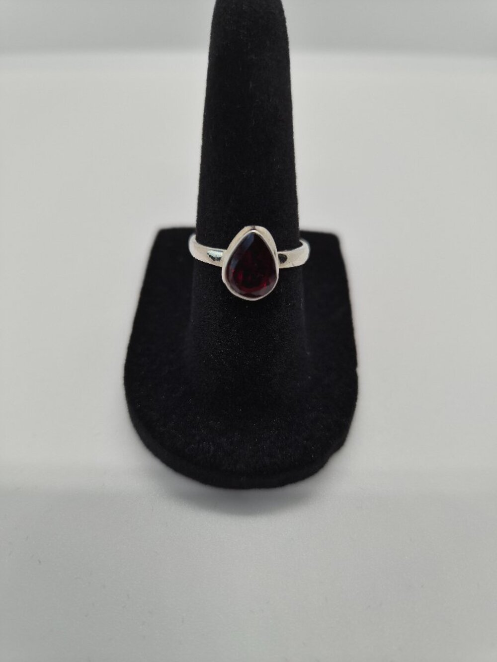 Sterling Silver 925 Garnet Ring Pear Cut Red Size 6